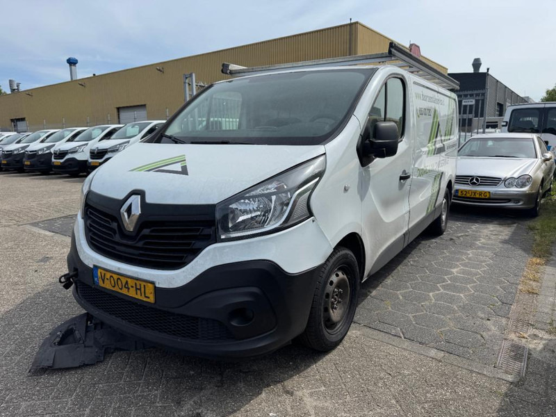 Renault Trafic L2H1 Euro 6 Airco Motor Motor kapot - Fourgonnette: photos 2 Renault Trafic L2H1 Euro 6 Airco Motor Motor kapot - Fourgonnette: photos 2