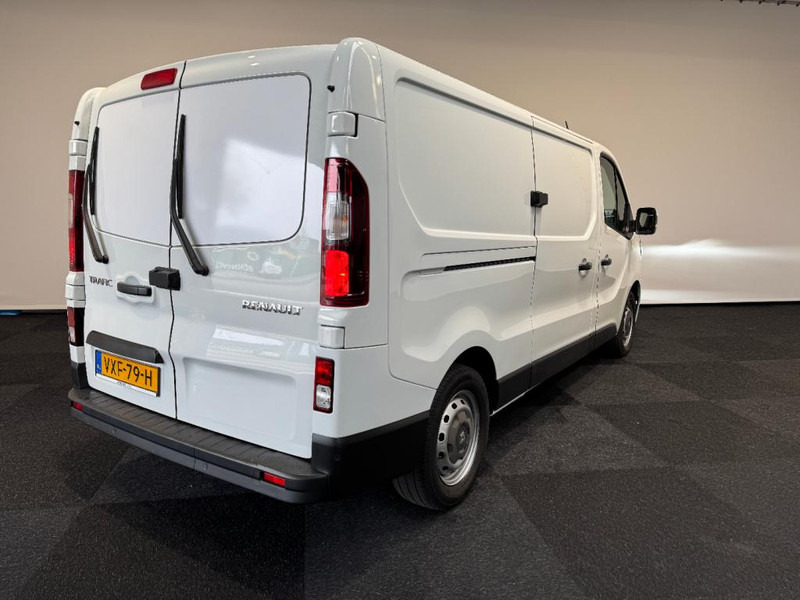 Renault Trafic Trafic L2H1 Blue dCi 130 Advance 4 h 2023 12 2023 12 - Fourgonnette: photos 5 Renault Trafic Trafic L2H1 Blue dCi 130 Advance 4 h 2023 12 2023 12 - Fourgonnette: photos 5