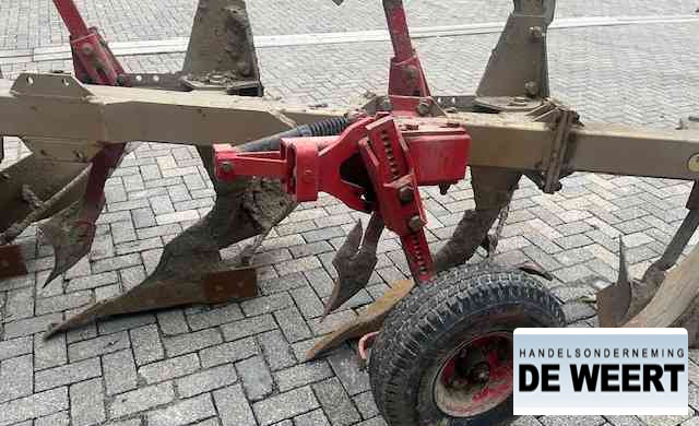 Goizin 5 schaar ploeg - Charrue: photos 5 Goizin 5 schaar ploeg - Charrue: photos 5