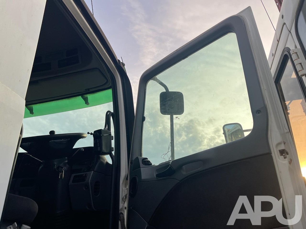 Mercedes-Benz Actros 2531L - Balayeuse de voirie: photos 3 Mercedes-Benz Actros 2531L - Balayeuse de voirie: photos 3