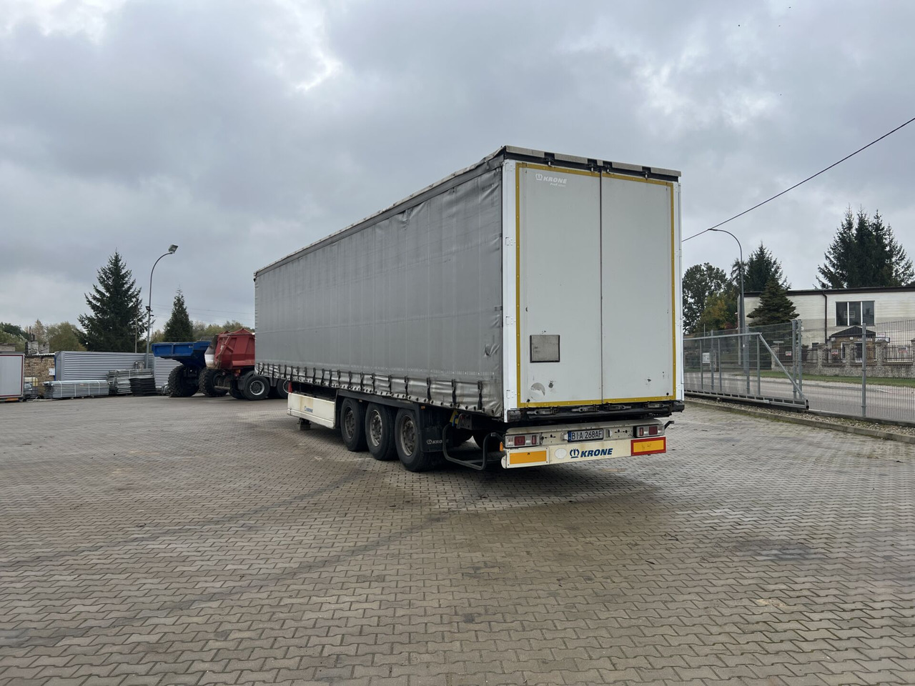 Naczepa ciężarowa KRONE - Semi-remorque rideaux coulissants: photos 3 Naczepa ciężarowa KRONE - Semi-remorque rideaux coulissants: photos 3