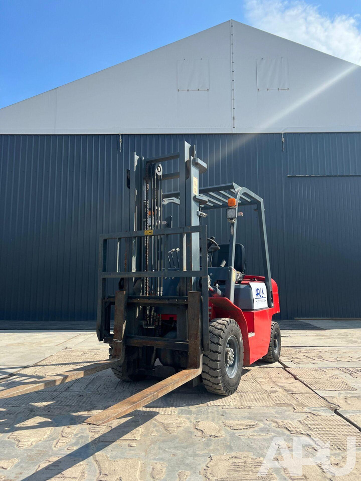 Plus Power VTDD-25 - Chariot élévateur: photos 2 Plus Power VTDD-25 - Chariot élévateur: photos 2