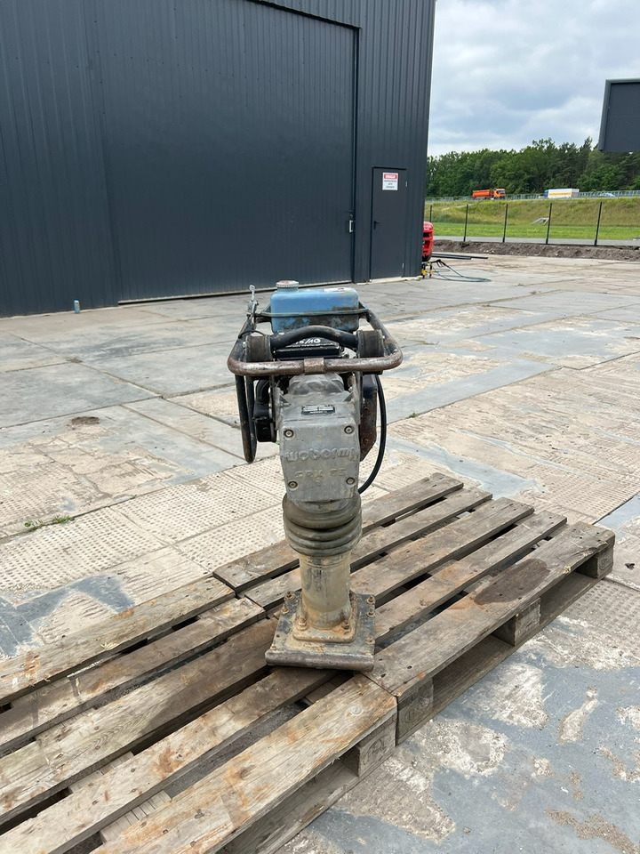 Ubijak WEBER MT SRX 65R-3 - Pilonneuse: photos 4 Ubijak WEBER MT SRX 65R-3 - Pilonneuse: photos 4