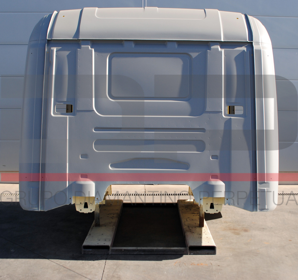 Scania Cabine Nua CR19 Normal (Porta Pequena) PGRT - Cabine pour Camion: photos 4 Scania Cabine Nua CR19 Normal (Porta Pequena) PGRT - Cabine pour Camion: photos 4