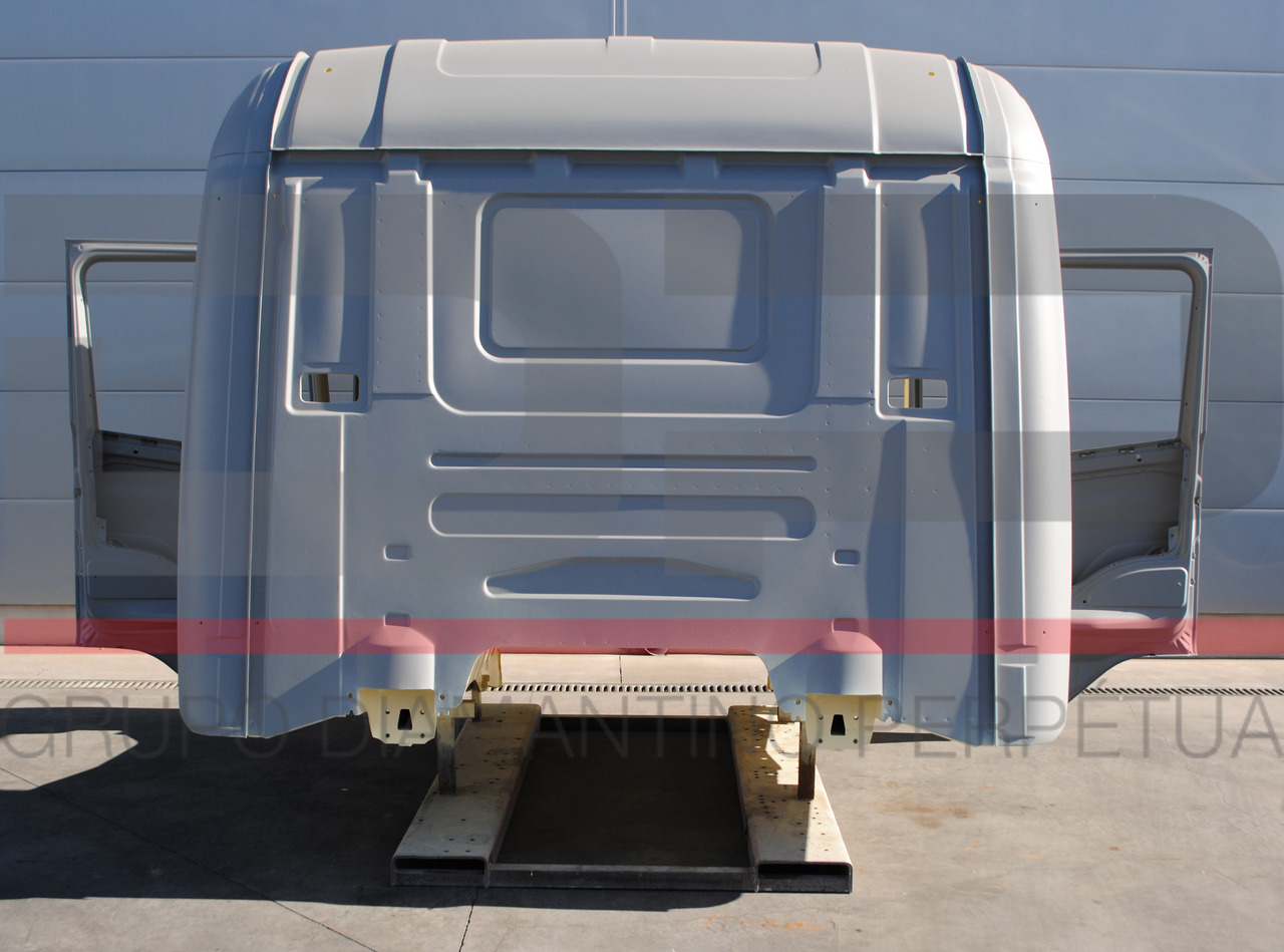 Scania Cabine Nua CR19 Normal (Porta Pequena) PGRT - Cabine pour Camion: photos 5 Scania Cabine Nua CR19 Normal (Porta Pequena) PGRT - Cabine pour Camion: photos 5