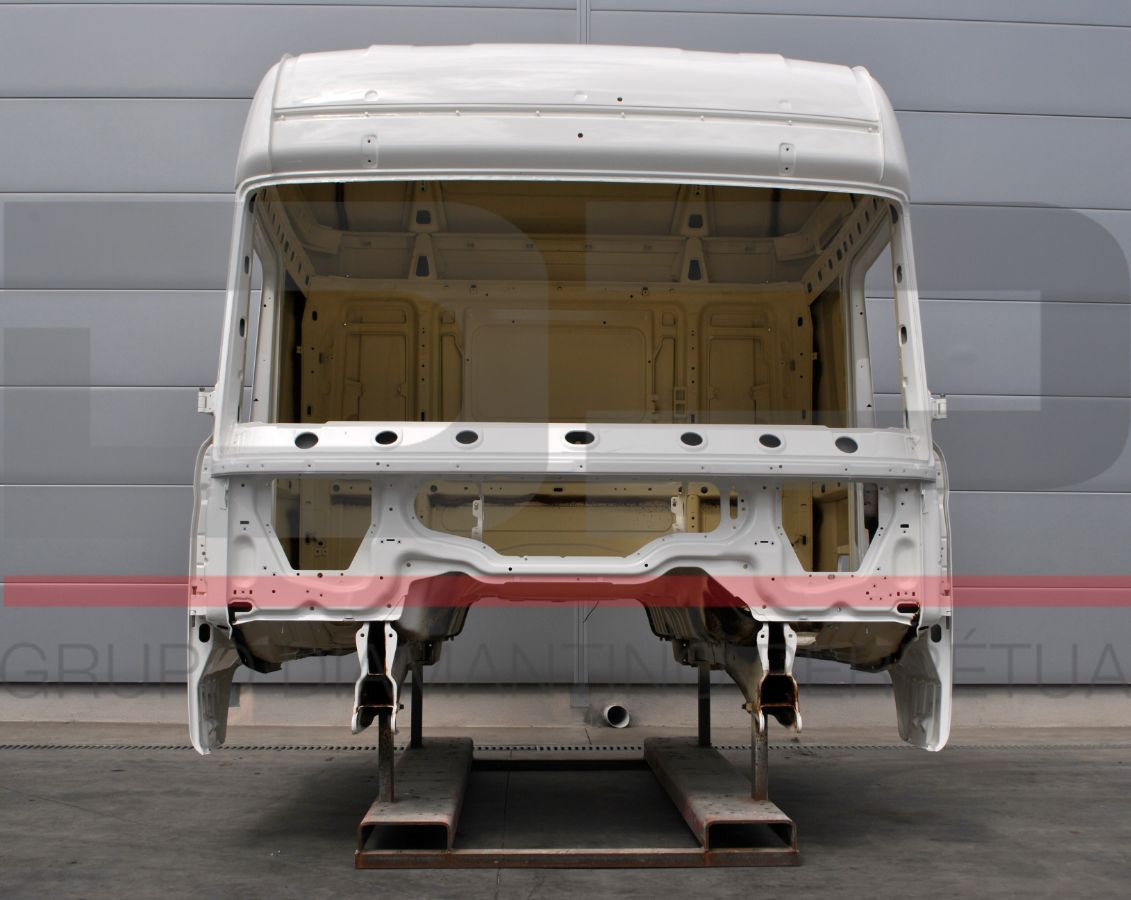 Scania Cabine nua CR 19 Highline (porta peq.) PGRT - Cabine pour Camion: photos 1 Scania Cabine nua CR 19 Highline (porta peq.) PGRT - Cabine pour Camion: photos 1