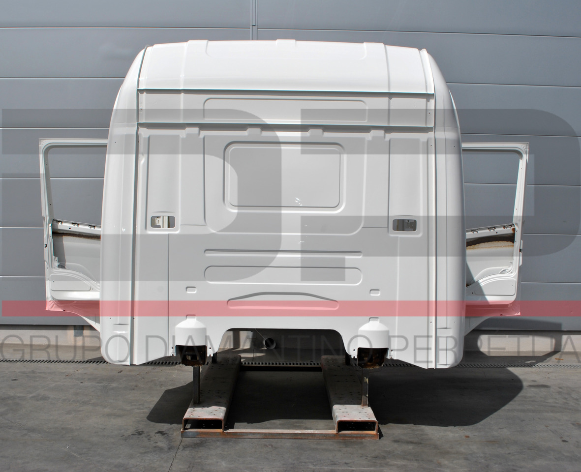 Scania Cabine nua CR 19 Highline (porta peq.) PGRT - Cabine pour Camion: photos 4 Scania Cabine nua CR 19 Highline (porta peq.) PGRT - Cabine pour Camion: photos 4