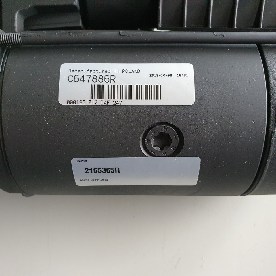 DAF STARTMOTOR VOOR EURO 4 / 5 CF / XF 2165365R - Démarreur pour Camion: photos 3 DAF STARTMOTOR VOOR EURO 4 / 5 CF / XF 2165365R - Démarreur pour Camion: photos 3
