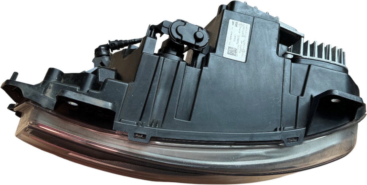 DAF XD XF XG LED KOPLAMP RRV LINKS GEBRUIKT 2188970U - Feu avant pour Camion: photos 2 DAF XD XF XG LED KOPLAMP RRV LINKS GEBRUIKT 2188970U - Feu avant pour Camion: photos 2