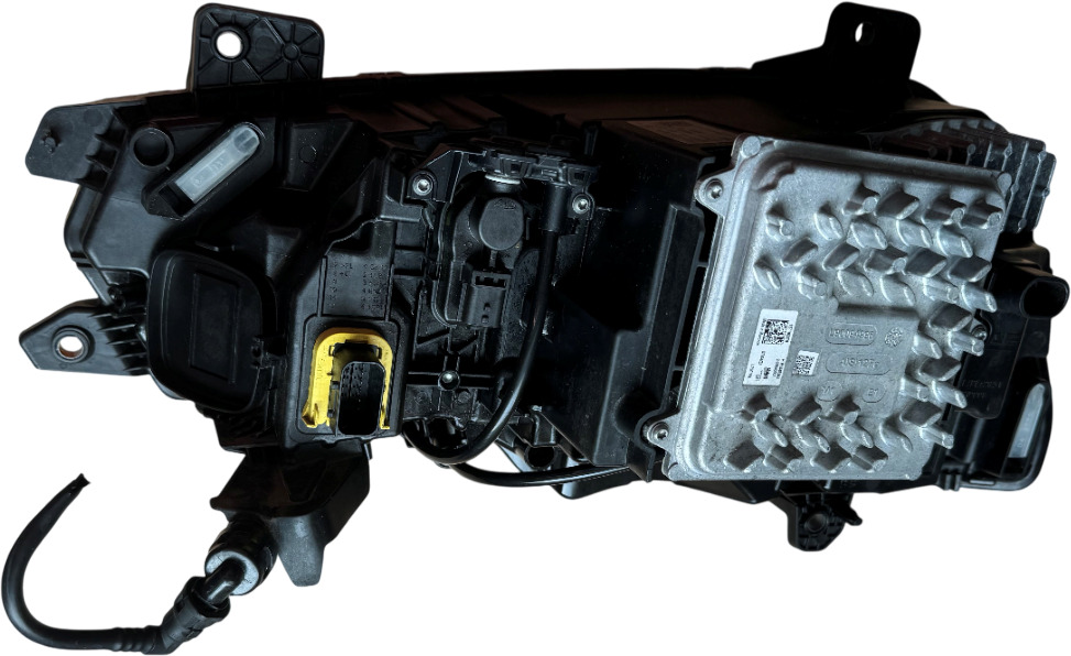 DAF XD XF XG LED KOPLAMP RRV RECHTS GEBRUIKT 2188971U - Feu avant pour Camion: photos 3 DAF XD XF XG LED KOPLAMP RRV RECHTS GEBRUIKT 2188971U - Feu avant pour Camion: photos 3