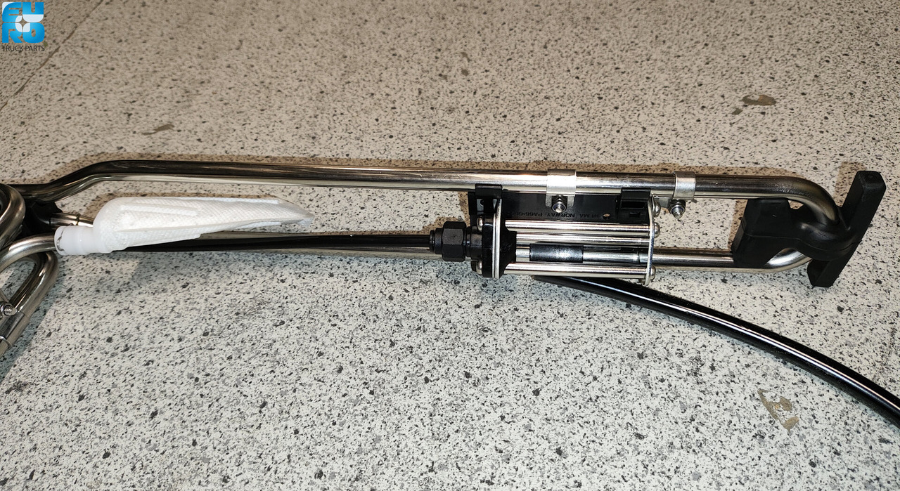 MAN ADBLUE NIVEAUSENSOR OE 81154086123 - Capteur pour Camion: photos 5 MAN ADBLUE NIVEAUSENSOR OE 81154086123 - Capteur pour Camion: photos 5