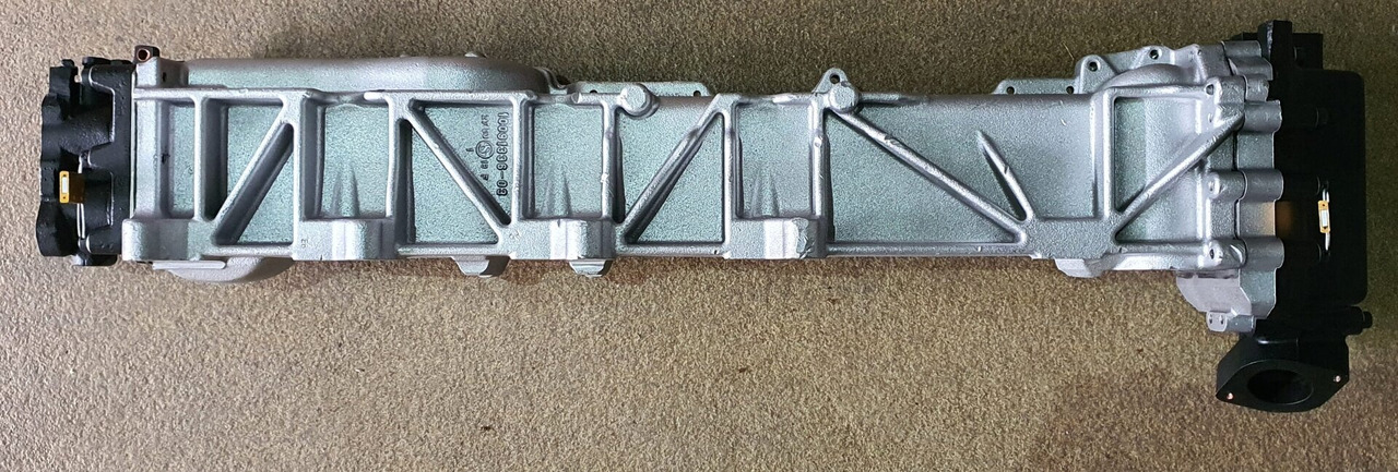MAN RECIRKULATOR.REG.TGX-2 MET GEREVISEERDE KLEP 51081007192R + STATIE €450 - Refroidisseur EGR pour Camion: photos 2 MAN RECIRKULATOR.REG.TGX-2 MET GEREVISEERDE KLEP 51081007192R + STATIE €450 - Refroidisseur EGR pour Camion: photos 2