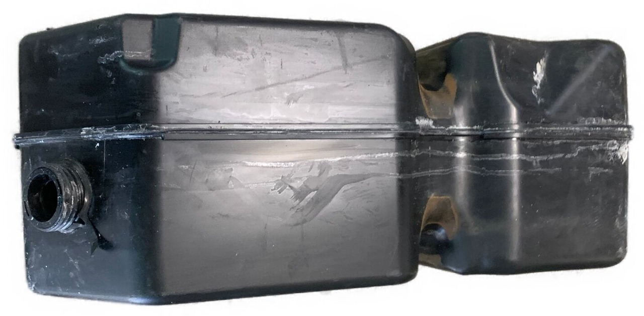 SC ADBLUE / REDUCTANT TANK 105 DM³ 2393232U - AdBlue réservoir pour Camion: photos 4 SC ADBLUE / REDUCTANT TANK 105 DM³ 2393232U - AdBlue réservoir pour Camion: photos 4