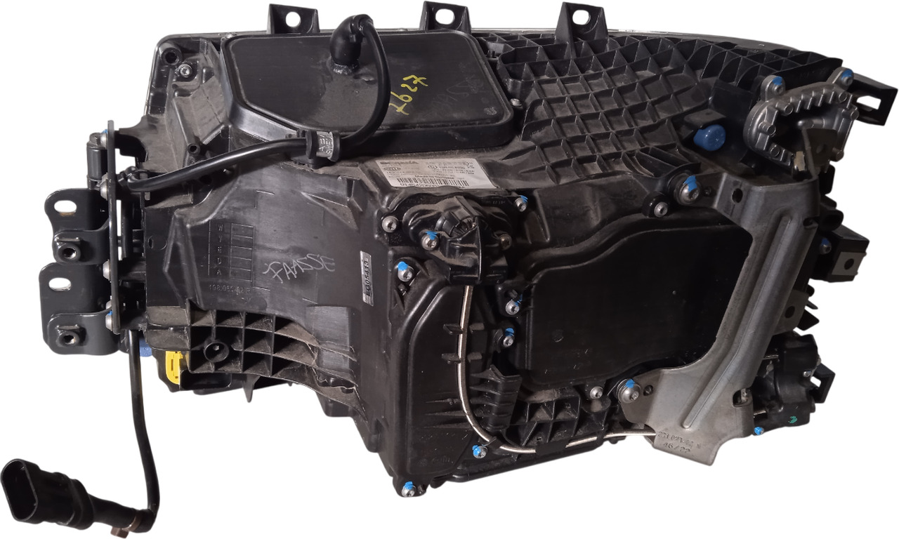 SCANIA S LED KOPLAMP RH USED 2674391U - Feu avant pour Camion: photos 3 SCANIA S LED KOPLAMP RH USED 2674391U - Feu avant pour Camion: photos 3