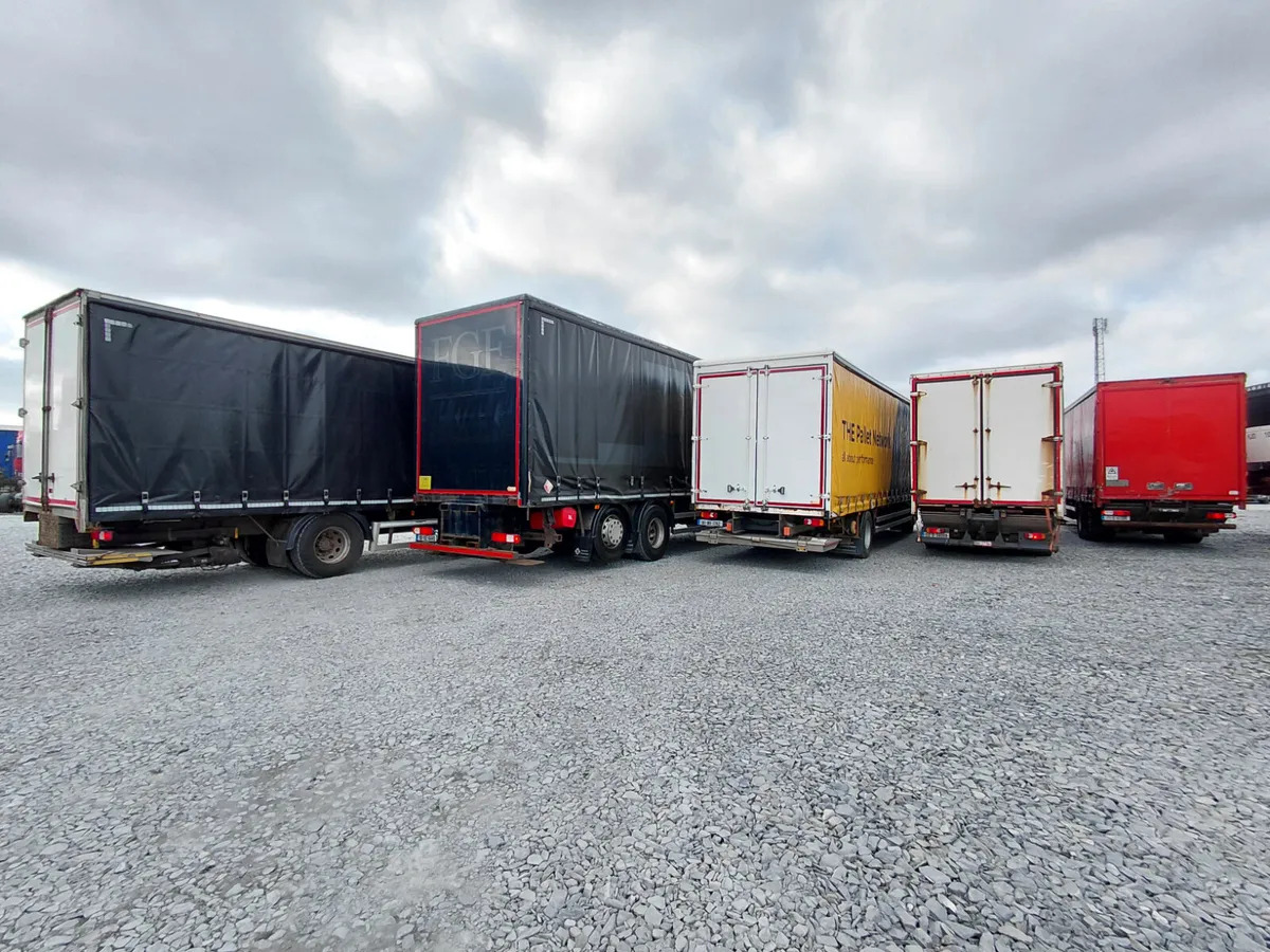 Camion à rideaux coulissants 2015 D 18 Wide Curtainsider: photos 7 Camion à rideaux coulissants 2015 D 18 Wide Curtainsider: photos 7