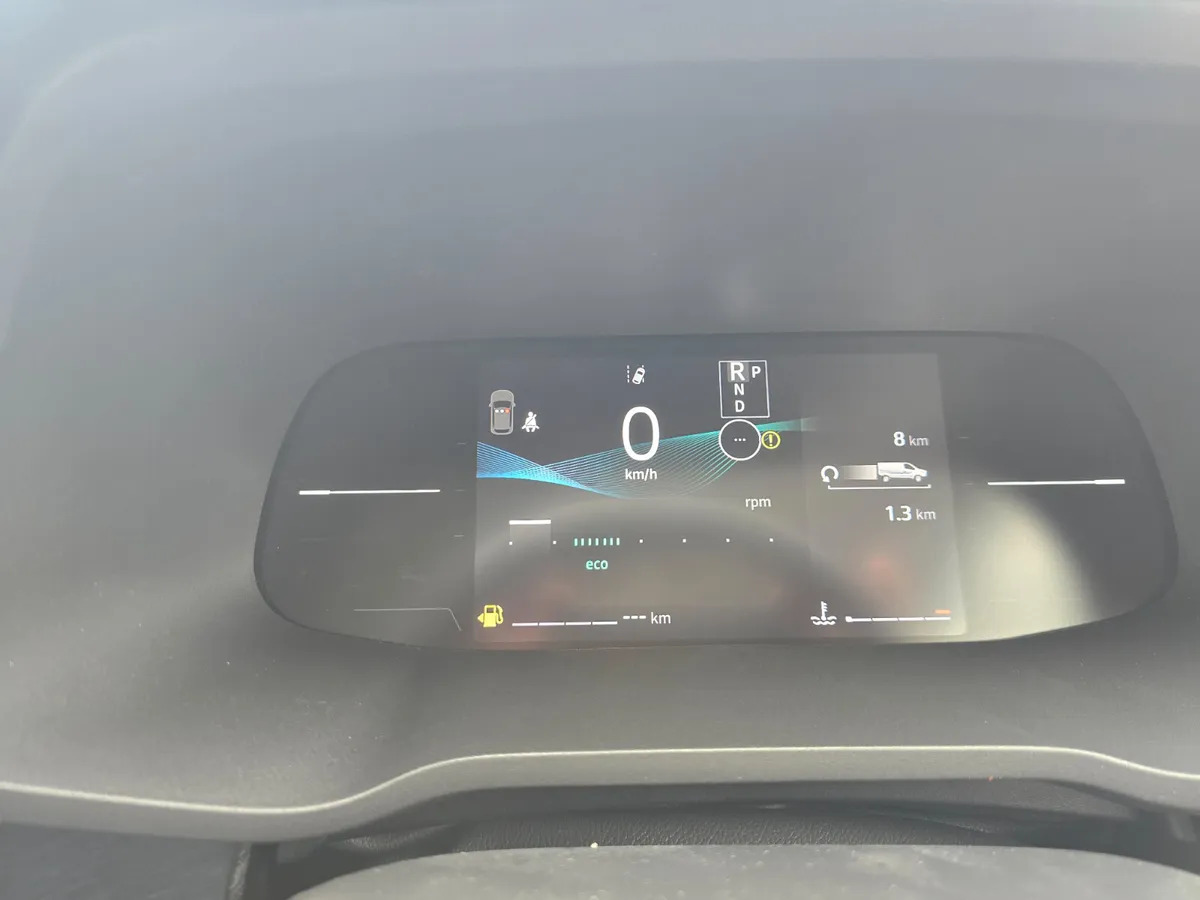 Transport de personnes 2025 Renault Trafic Combi 170BHP Auto: photos 9