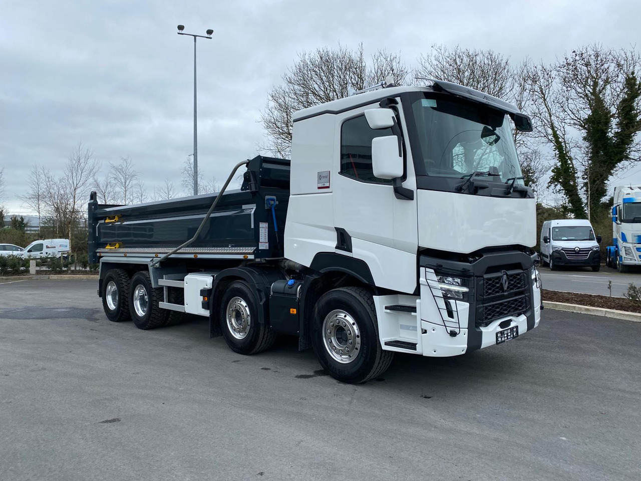 NEW Renault Trucks C Range Tipper - Camion benne: photos 1 NEW Renault Trucks C Range Tipper - Camion benne: photos 1