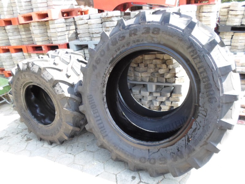 Banden Trelleborg Banden 420/85R24 & 460/85R38 - Pneu pour Machine agricole: photos 1 Banden Trelleborg Banden 420/85R24 & 460/85R38 - Pneu pour Machine agricole: photos 1