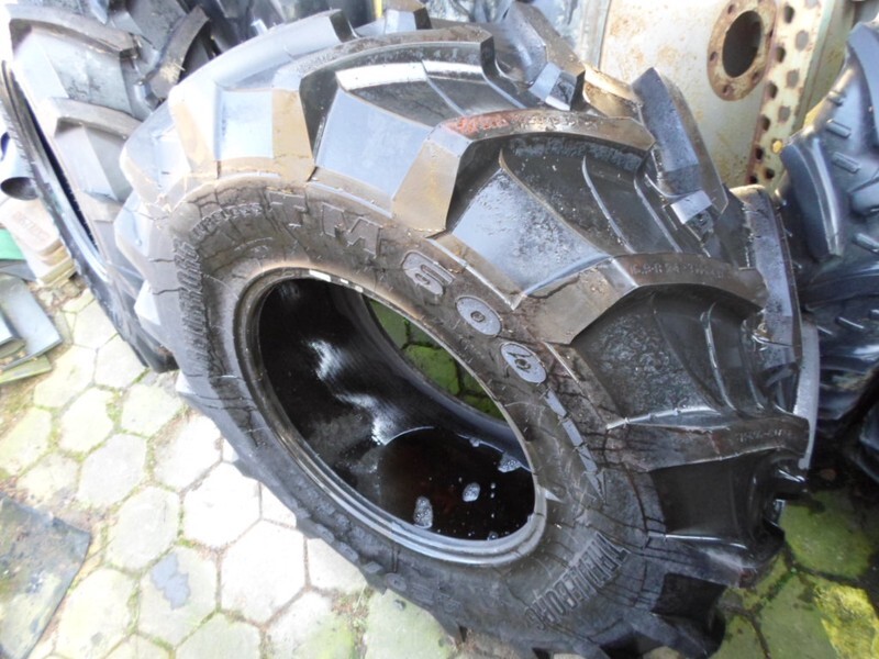 Banden Trelleborg banden 420/85R24 / 16.9R24 TM 700 - Pneu pour Machine agricole: photos 2 Banden Trelleborg banden 420/85R24 / 16.9R24 TM 700 - Pneu pour Machine agricole: photos 2