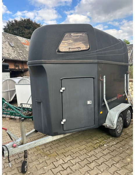 Hotrarijs Hotra E-force 2-Paards polyester trailer - Van chevaux: photos 1 Hotrarijs Hotra E-force 2-Paards polyester trailer - Van chevaux: photos 1