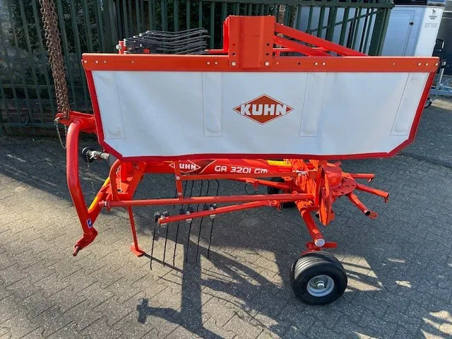 Faneuse Kuhn ga 3201 gm: photos 1