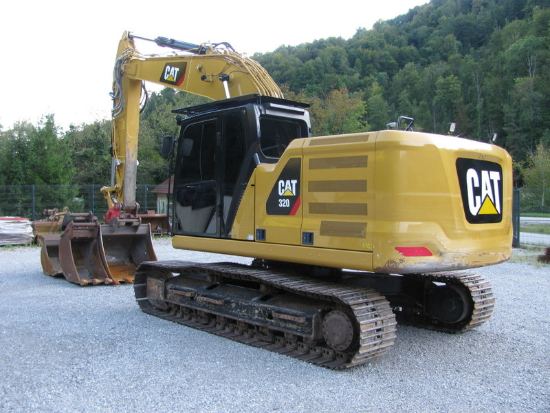 CATERPILLAR 320 with 3 buckets 6.815 houers - Pelle sur chenille: photos 4 CATERPILLAR 320 with 3 buckets 6.815 houers - Pelle sur chenille: photos 4