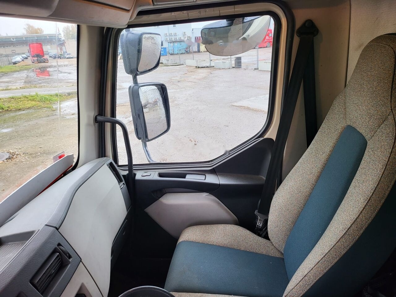 Camion frigorifique Volvo FL 280: photos 12