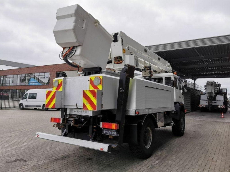 MAN LE 18.280 - Lifting basket 20,3m 4x4 - Camion, Camion grue: photos 4 MAN LE 18.280 - Lifting basket 20,3m 4x4 - Camion, Camion grue: photos 4