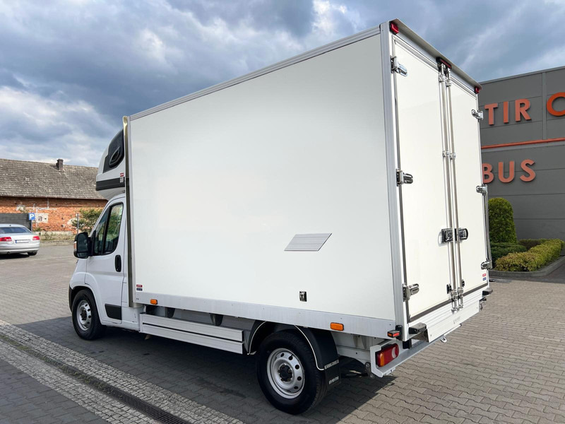 Fiat Ducato REFRIGERATOR CONTAINER BED WEBASTO - Utilitaire frigorifique: photos 2 Fiat Ducato REFRIGERATOR CONTAINER BED WEBASTO - Utilitaire frigorifique: photos 2