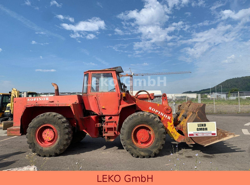 Hanomag B14C - Chargeuse sur pneus: photos 4 Hanomag B14C - Chargeuse sur pneus: photos 4