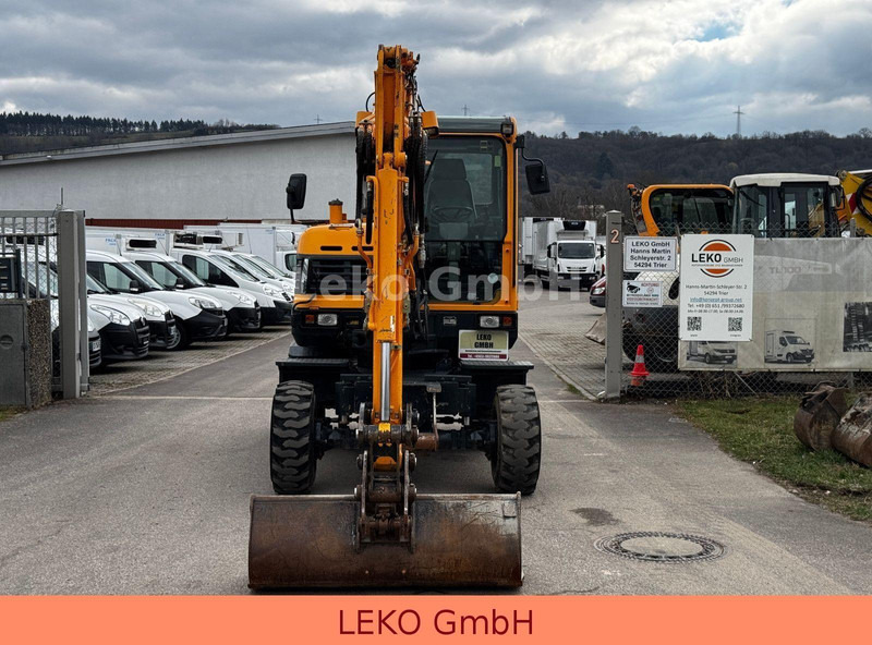 Hyundai Robex 55W-9A Mit Drei Löffeln - Pelle sur pneus: photos 2 Hyundai Robex 55W-9A Mit Drei Löffeln - Pelle sur pneus: photos 2