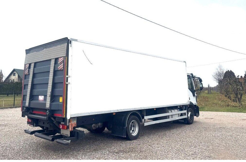 Iveco 120-250 EUROCARGO Koffer + Tail Lift - Camion fourgon: photos 4 Iveco 120-250 EUROCARGO Koffer + Tail Lift - Camion fourgon: photos 4