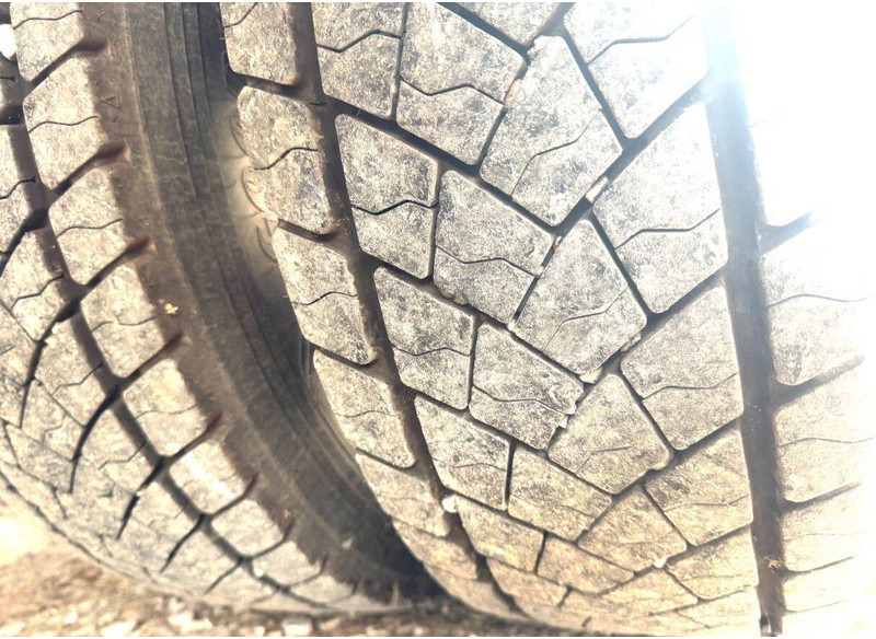 Camion fourgon Iveco 120-250 EUROCARGO Koffer + Tail Lift: photos 20