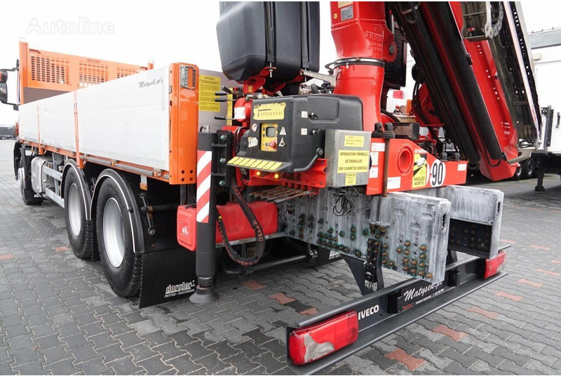 Iveco 420 Flatbed + crane FASSI 185 6x2 en crédit-bail Iveco 420 Flatbed + crane FASSI 185 6x2: photos 11 Iveco 420 Flatbed + crane FASSI 185 6x2 en crédit-bail Iveco 420 Flatbed + crane FASSI 185 6x2: photos 11