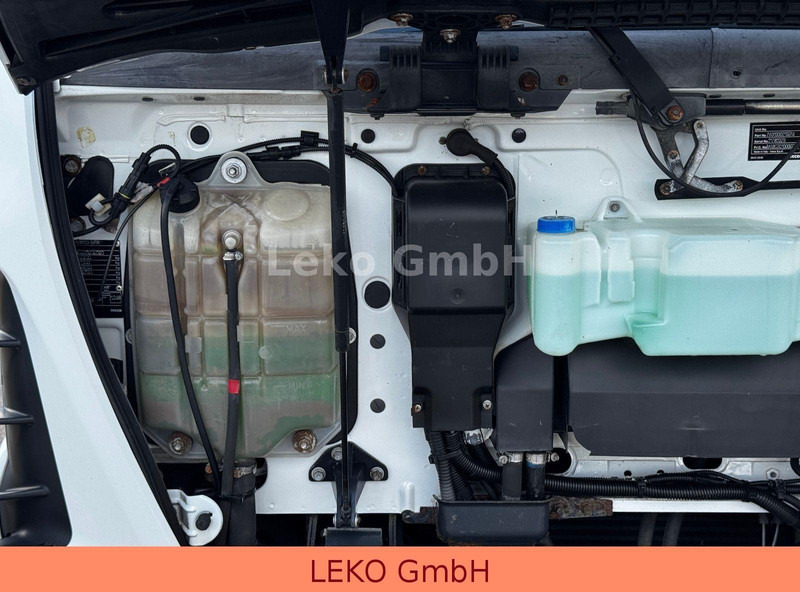 Camion frigorifique Iveco 75E16: photos 16