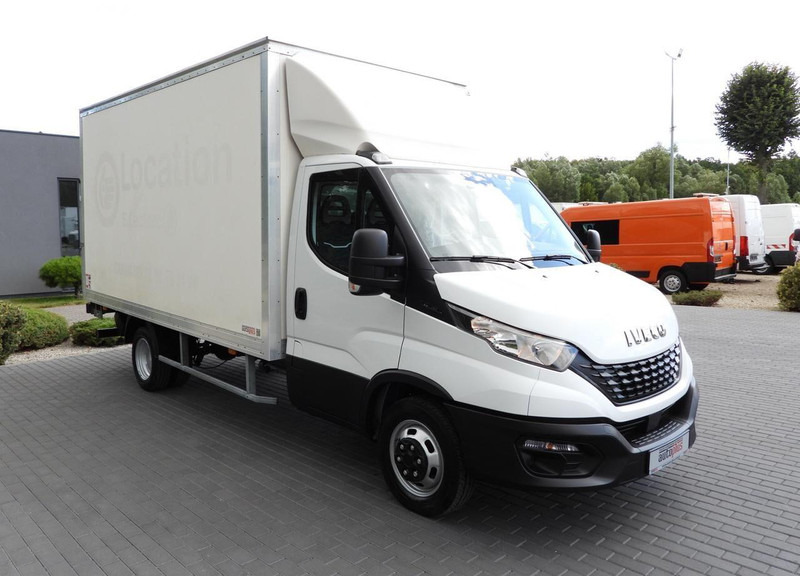 Iveco DAILY 35C16 KONTENER WINDA 8 PALET TEMPOMAT BLIŹNIACZE KOŁA KLIM - Fourgon grand volume: photos 4 Iveco DAILY 35C16 KONTENER WINDA 8 PALET TEMPOMAT BLIŹNIACZE KOŁA KLIM - Fourgon grand volume: photos 4