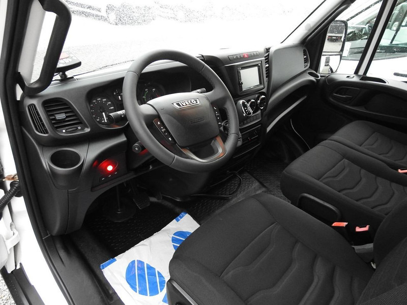 Iveco DAILY 70C17 CHŁODNIA 0*C WINDA 9 PALET ZASILANIE 230V TEMPOMAT K - Utilitaire frigorifique: photos 2 Iveco DAILY 70C17 CHŁODNIA 0*C WINDA 9 PALET ZASILANIE 230V TEMPOMAT K - Utilitaire frigorifique: photos 2