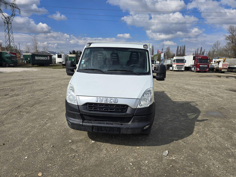 Iveco Daily 35 C 13 - Tipper + tool box - Utilitaire benne: photos 2 Iveco Daily 35 C 13 - Tipper + tool box - Utilitaire benne: photos 2