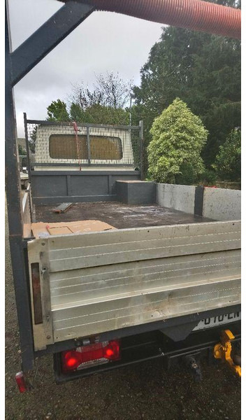 Iveco Daily 35C15 Doka flatbed - Utilitaire plateau: photos 3 Iveco Daily 35C15 Doka flatbed - Utilitaire plateau: photos 3