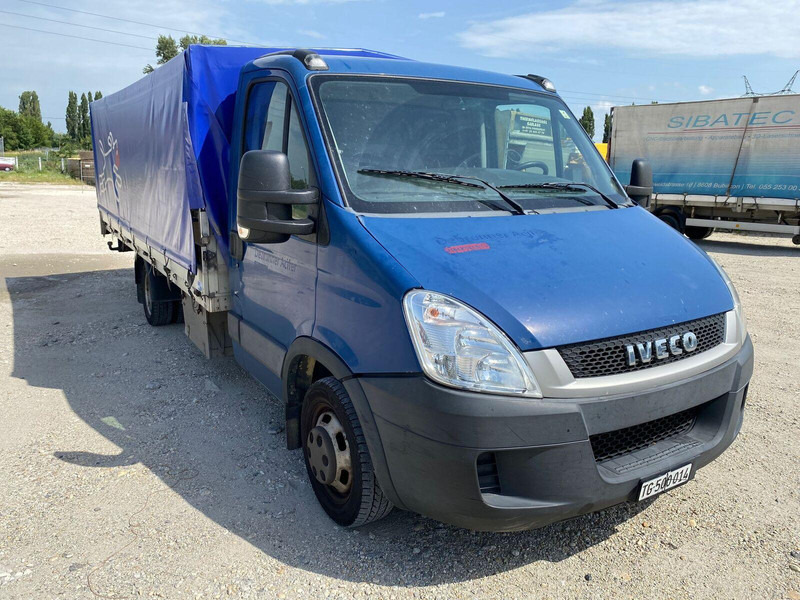 Iveco Daily 35C15 Pritsche + Plane -3,5t - Utilitaire rideaux coulissants (PLSC): photos 1 Iveco Daily 35C15 Pritsche + Plane -3,5t - Utilitaire rideaux coulissants (PLSC): photos 1