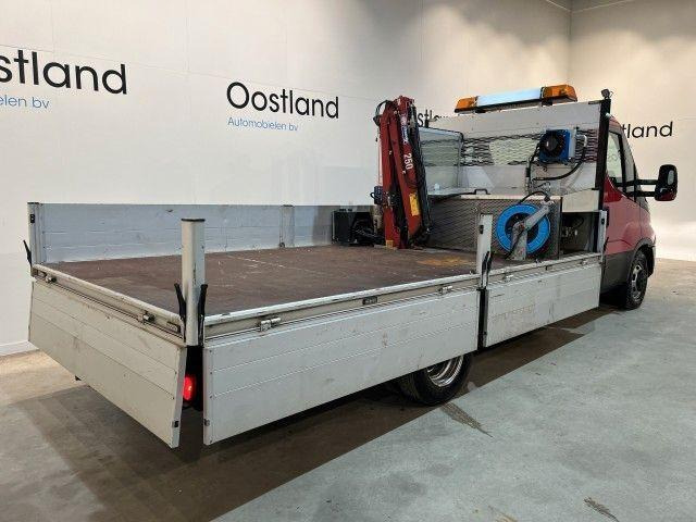 Iveco Daily 35C16 Flatbed + Crane HMF 252 T2 - Utilitaire plateau: photos 3 Iveco Daily 35C16 Flatbed + Crane HMF 252 T2 - Utilitaire plateau: photos 3