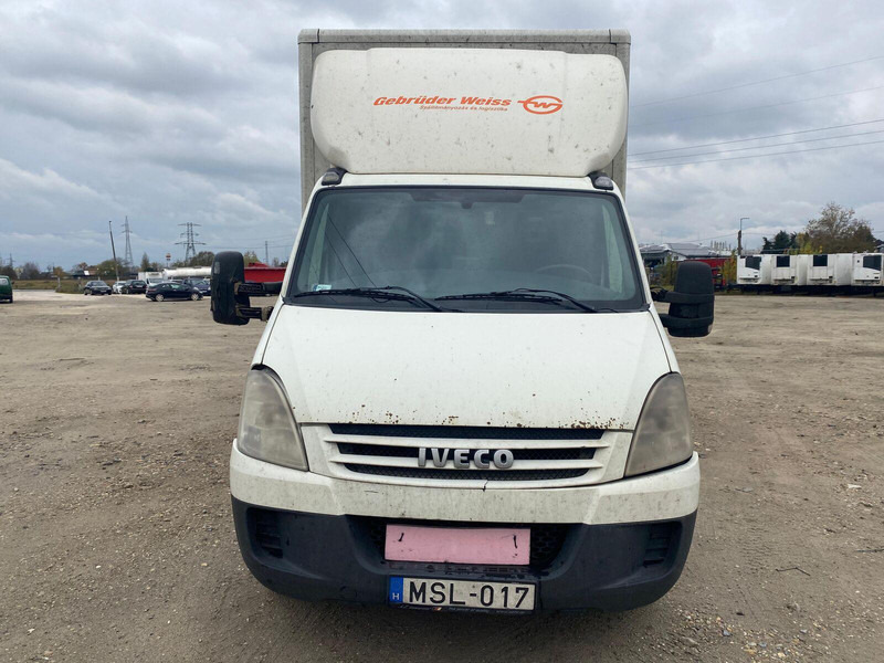 Iveco Daily 40 C 15 - Koffer + DHollandia LBW - Fourgon grand volume: photos 3 Iveco Daily 40 C 15 - Koffer + DHollandia LBW - Fourgon grand volume: photos 3