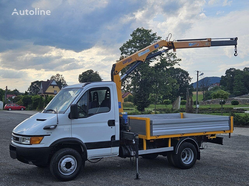 Iveco Daily 65c-15 Flatbed + crane Copma - Camion plateau, Camion grue: photos 1 Iveco Daily 65c-15 Flatbed + crane Copma - Camion plateau, Camion grue: photos 1