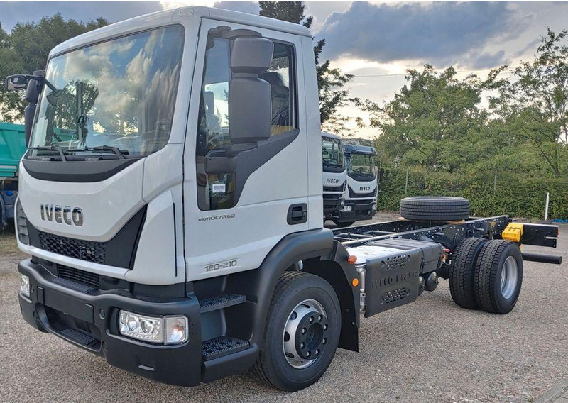 Iveco Eurocargo ML120E21 - Châssis cabine: photos 1 Iveco Eurocargo ML120E21 - Châssis cabine: photos 1