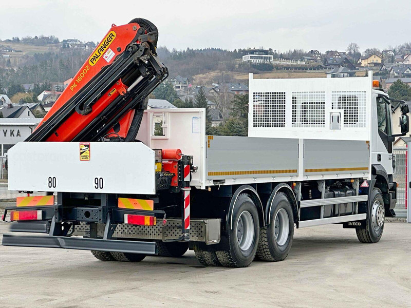 Iveco TRAKKER 360 * PRITSCHE 6,80* PK 16002 B+FUNK*6x4 - Camion plateau, Camion grue: photos 5 Iveco TRAKKER 360 * PRITSCHE 6,80* PK 16002 B+FUNK*6x4 - Camion plateau, Camion grue: photos 5