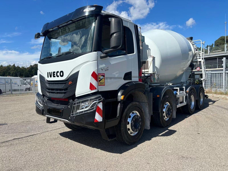 Iveco X-Way 400 - Mixer truck - Camion malaxeur: photos 1 Iveco X-Way 400 - Mixer truck - Camion malaxeur: photos 1