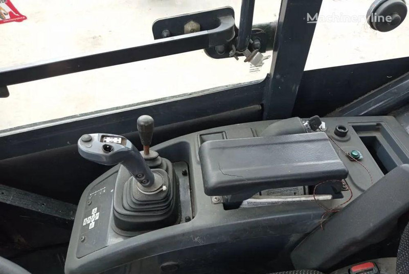 Komatsu WA 90-6 wheel loader en crédit-bail Komatsu WA 90-6 wheel loader: photos 11 Komatsu WA 90-6 wheel loader en crédit-bail Komatsu WA 90-6 wheel loader: photos 11