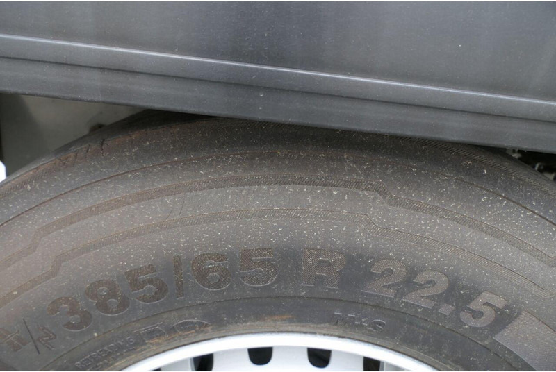 Semi-remorque frigorifique LAMBERET REFRIDGERATOR / VECTOR 1950 MT / MULTITEMP / SAF: photos 18 Semi-remorque frigorifique LAMBERET REFRIDGERATOR / VECTOR 1950 MT / MULTITEMP / SAF: photos 18