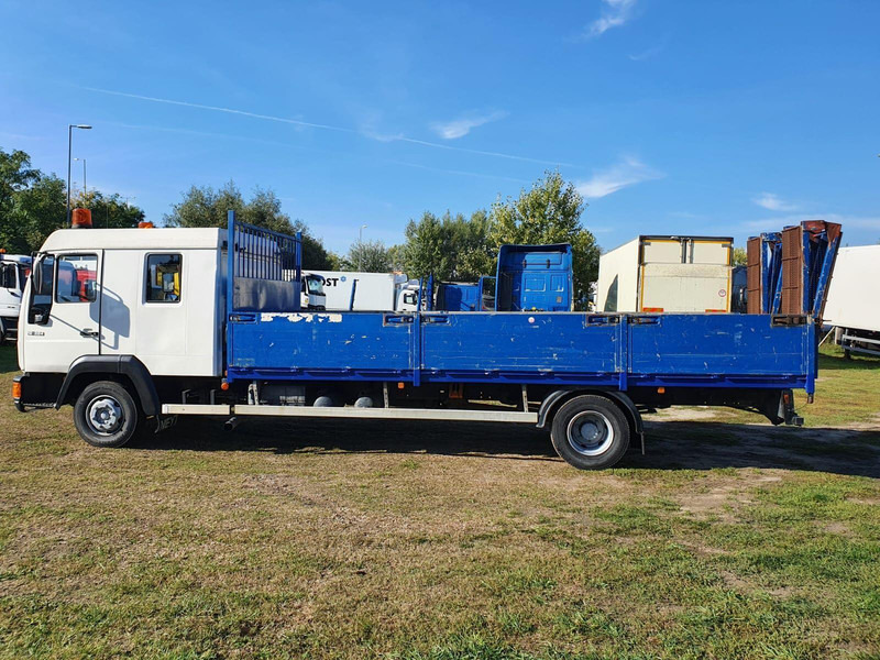 MAN 12.224 - Doka trailer - Camion plateau: photos 5 MAN 12.224 - Doka trailer - Camion plateau: photos 5