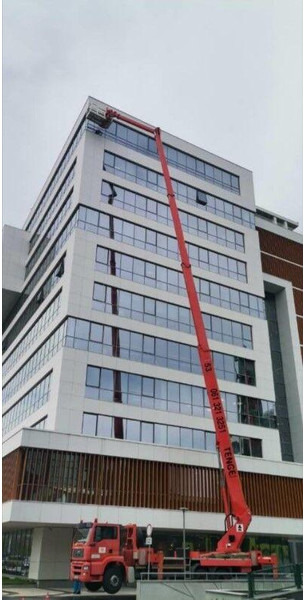 MAN TGA 26.350 6x4 Emelőkosaras 53m - Camion avec nacelle: photos 4 MAN TGA 26.350 6x4 Emelőkosaras 53m - Camion avec nacelle: photos 4